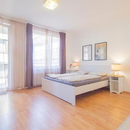 Corvin Modern Studio With Ac, Parking Apartment Budapest Exterior photo